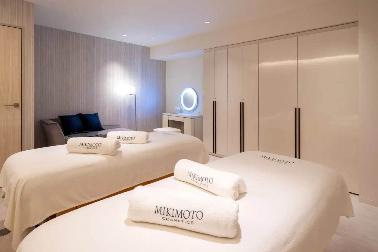 真珠をイメージした2人用ルーム　